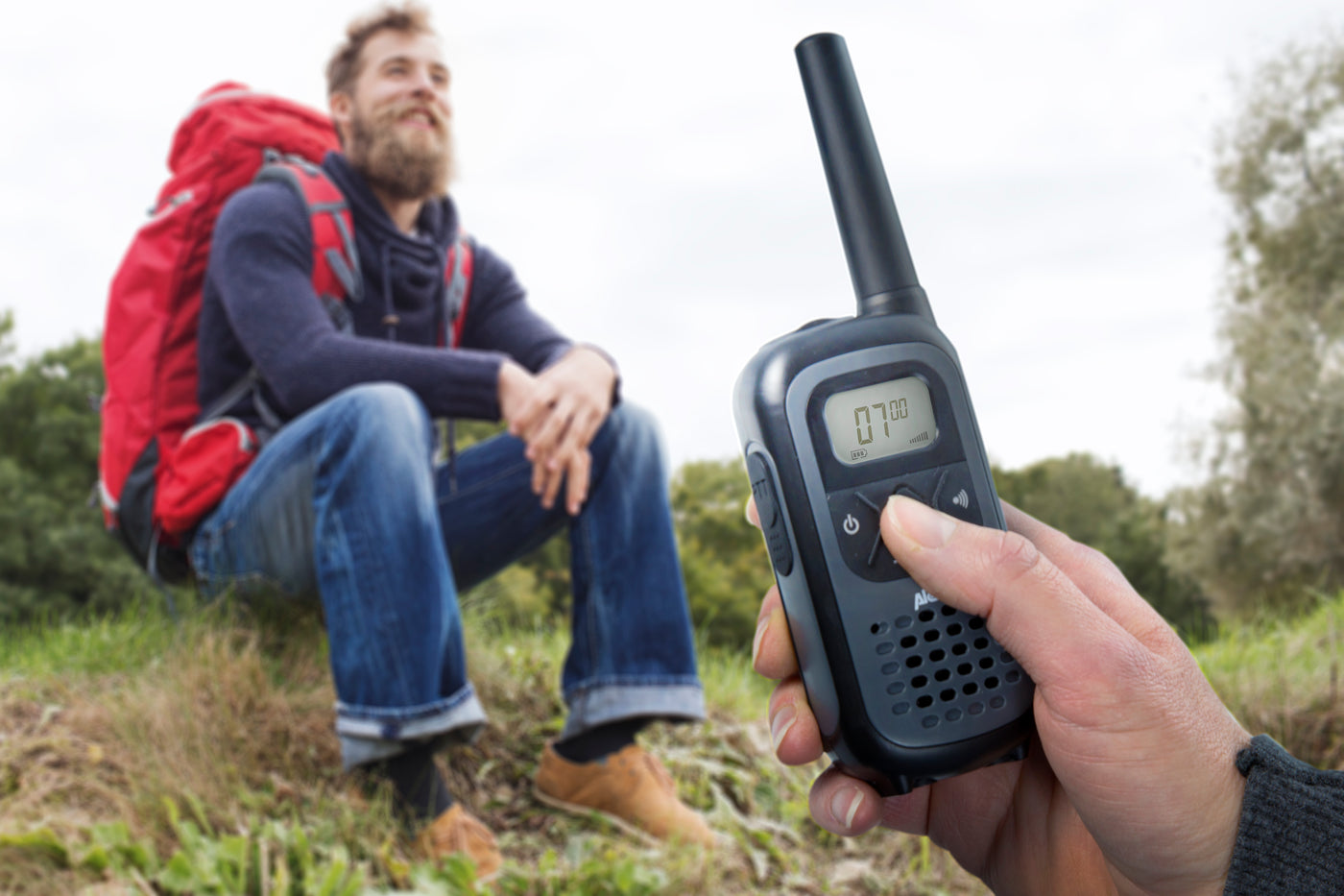 Alecto FR-200 - Set van twee walkie talkies voor kinderen - tot 3 kilometer bereik, zwart/grijs